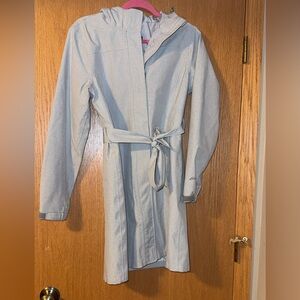 Eddie Bauer Women's Girl on the Go Waterproof Hooded Trench Coat, Gray